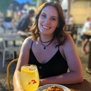 Meet your Posher, Cassie